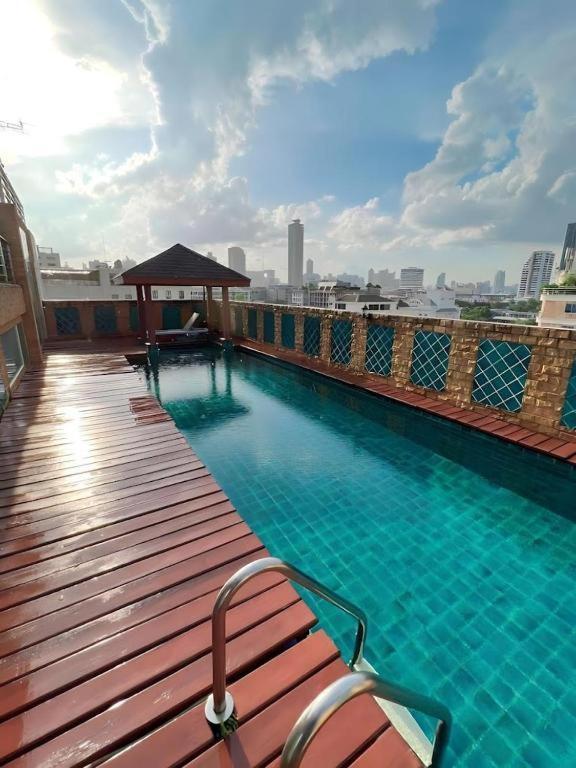 Go Inn Thonglor 23 โกอินน์ ทองหล่อ 23 X Bangkok Exterior photo